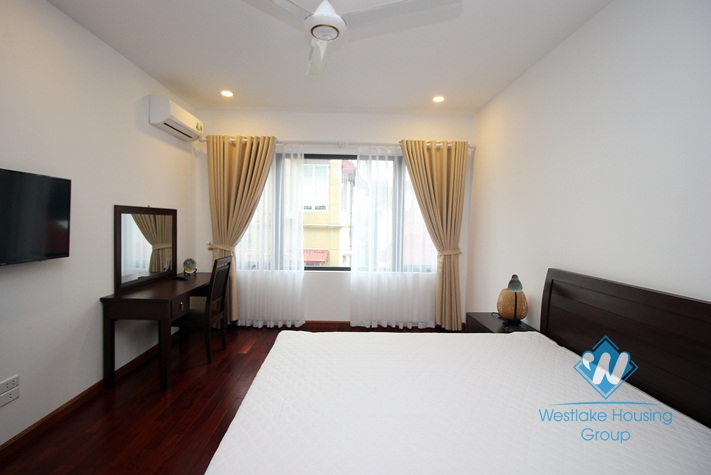 5th floor apartment with beautiful view in Tay Ho for rent